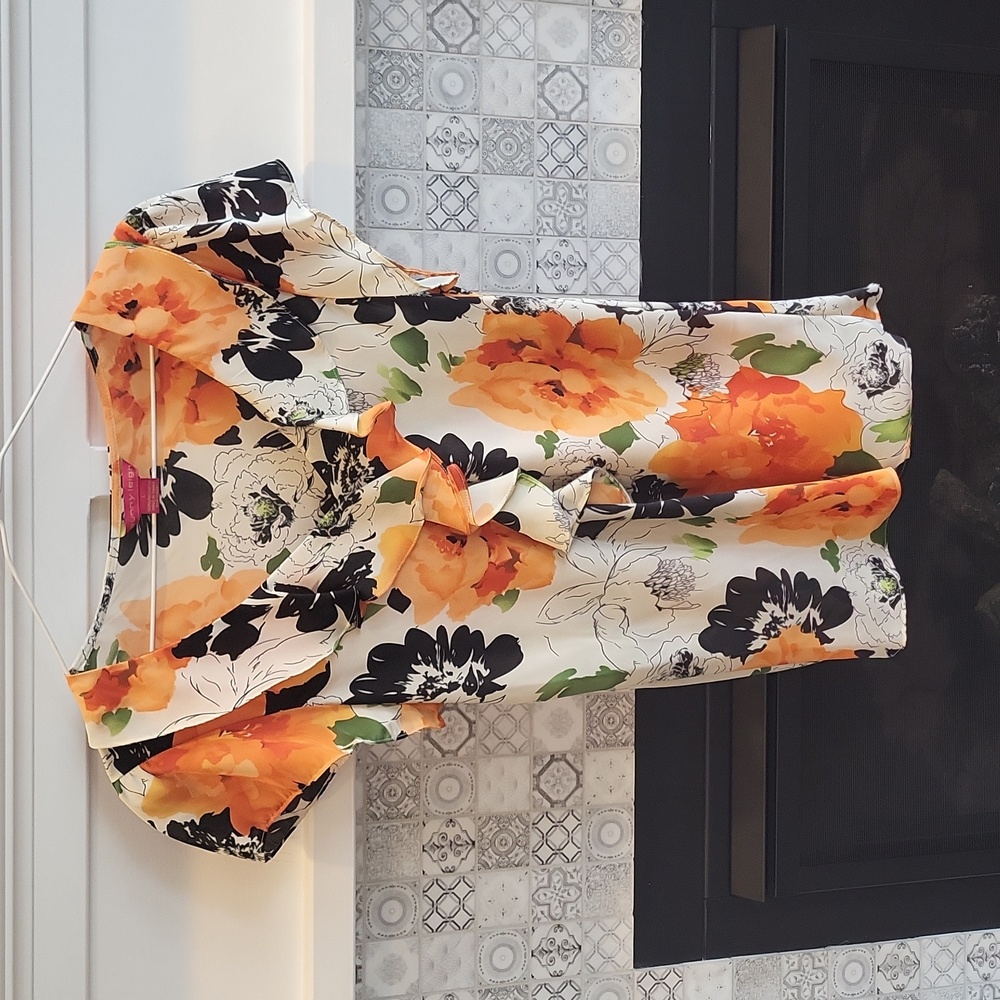 Womens orange and black short sleeve blouse by Sunny Leigh in size L